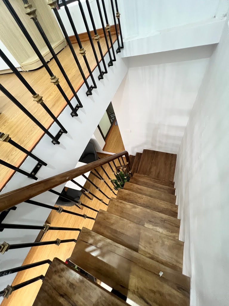BÁN NHÀ TT 2 TẦNG, 80M2, PHỐ 8/3, QUYNH MAI, HAI BÀ TRƯNG - GIÁ CHỈ 2.9 TỶ - SỔ ĐỎ CHÍNH CHỦ - Ảnh 2